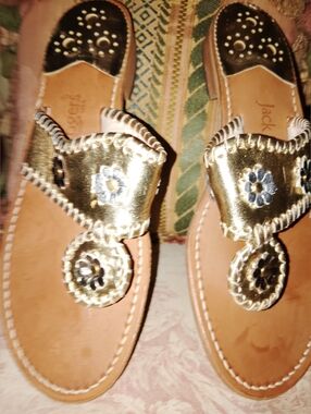 Jack Rogers Gold Navajo Thong Sandals Sz 8 M